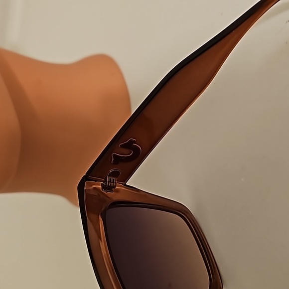 Rarest mst classy best true religion sunglasses ever made for females - Picture 12 of 12